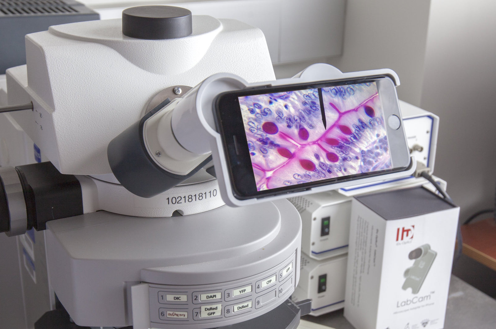 LabCam Ultra® 20x iPhone Microscope Adapter | iDu Optics